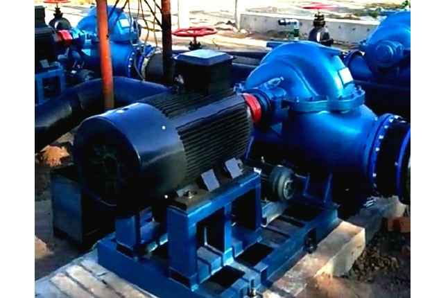 长春明诚物流仓储解决方案有限公司3台500mm口径双吸泵沈阳康平卧龙湖正在安装
